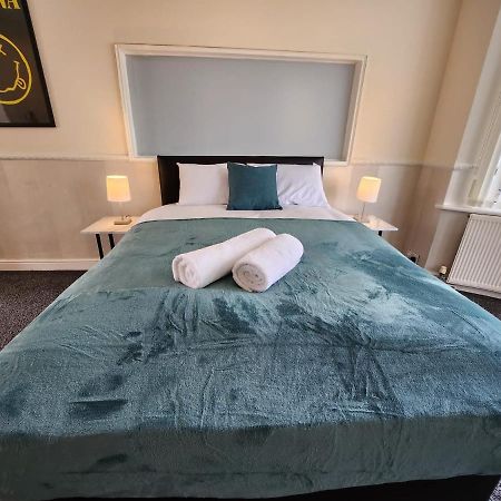 Sheldon Shared House Hotel Solihull Exterior photo