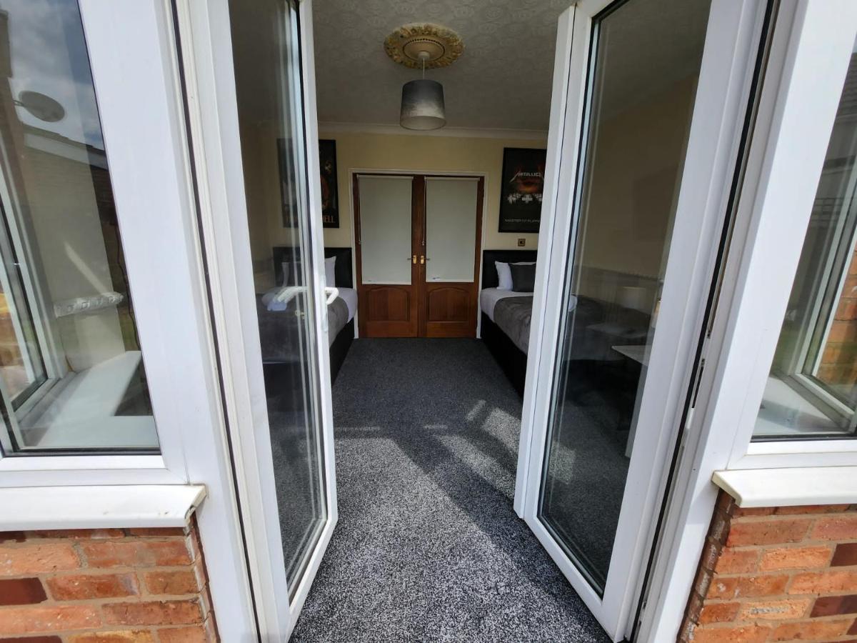 Sheldon Shared House Hotel Solihull Exterior photo