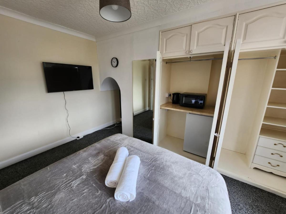 Sheldon Shared House Hotel Solihull Exterior photo