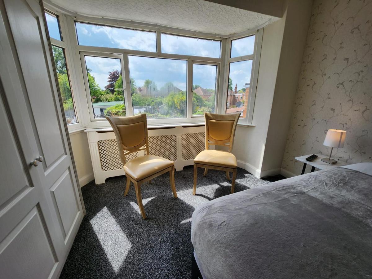 Sheldon Shared House Hotel Solihull Exterior photo