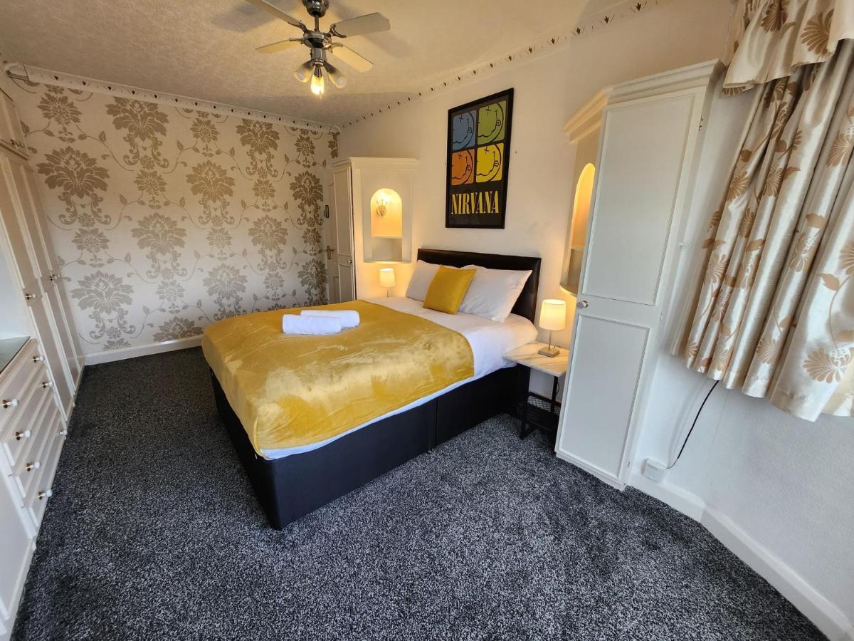 Sheldon Shared House Hotel Solihull Exterior photo